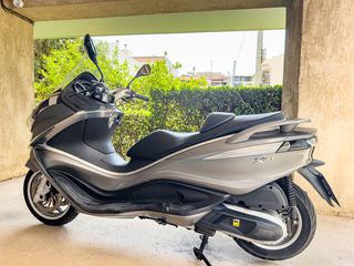 Piaggio X 10 2013 330-thumb-2