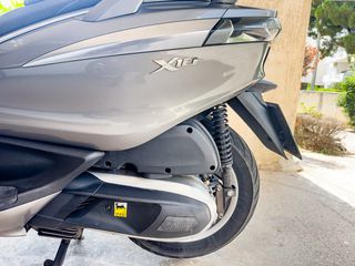 Piaggio X 10 2013 330-thumb-7