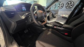Peugeot e-2008 2025 E-P24 FL 156HP (54 KW) ACTIVE PLUS*ΕΓΓΥΗΣΗ*-thumb-14