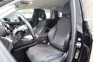 Mercedes-Benz GLC 300 2023 4MATIC 9G-TRONIC PLUG IN HYBRID FACE LIFT-thumb-12