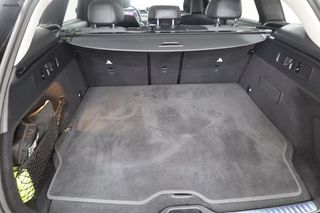 Mercedes-Benz GLC 300 2023 4MATIC 9G-TRONIC PLUG IN HYBRID FACE LIFT-thumb-22