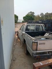 Mazda B 2500 1994 2x4-thumb-2