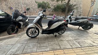 Piaggio Medley 150 2022-thumb-1