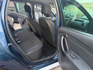 Dacia Duster 2015-thumb-18