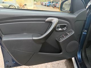 Dacia Duster 2015-thumb-25