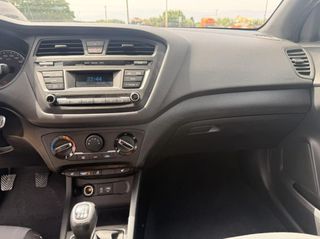 Hyundai i 20 2018-thumb-20