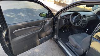 Ford Focus 2002-thumb-13