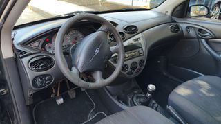 Ford Focus 2002-thumb-16
