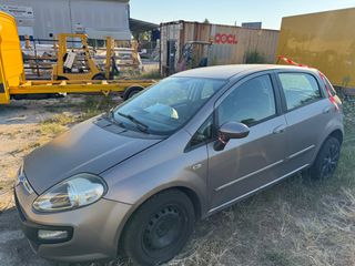 Fiat Punto Evo 2010 Τρακαρισμένο Εμπρός Δεξιά για ανταλλακτικά ή κυκλοφορία!!!-thumb-1