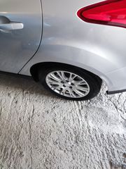 Ford Focus 2011 3 TITANIUM-thumb-10