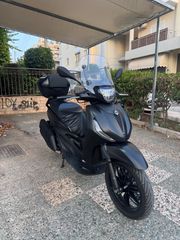 Piaggio Beverly 400 2024 Deep black