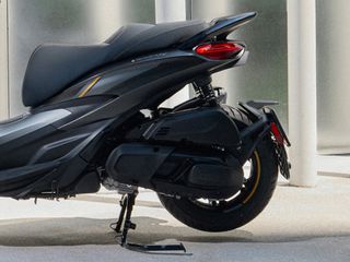 Piaggio Beverly 400 2026 ANNIVERSARY-thumb-6