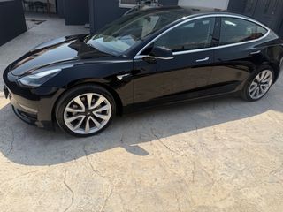 Tesla Model 3 2020-thumb-2