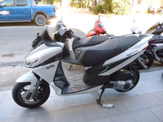 Aprilia SXR 50 2026 MY26 Active White-thumb-3