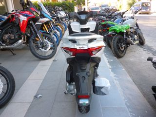 Aprilia SXR 50 2026 MY26 Active White-thumb-5