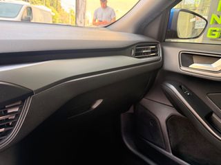 Ford Focus 2023 ST LINE-thumb-13