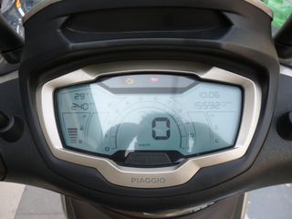 Piaggio Beverly 400 2021 HPE-thumb-6