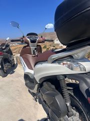 Piaggio Beverly 300 2018-thumb-2