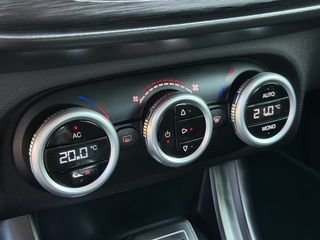 Alfa Romeo Giulietta 2017 SUPER/Diesel/DNA/R17-thumb-23