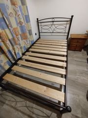 κρεβάτι μεταλλικό ημιδιπλο
