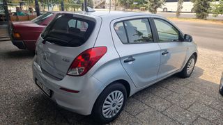 Hyundai i 20 2014 1.1 CRDi diesel-thumb-3