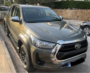 Toyota Hilux 2024 CRUISER
