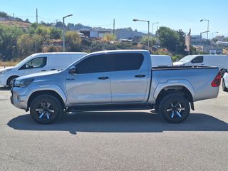 Toyota Hilux 2021-thumb-2