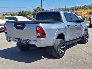 Toyota Hilux 2021-thumb-5