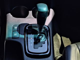 Toyota Hilux 2021-thumb-15