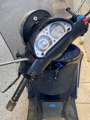 Piaggio Beverly 250 Tourer 2009-thumb-2