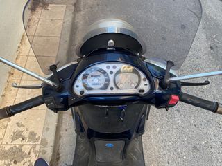 Piaggio Beverly 250 Tourer 2009-thumb-5
