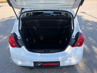 Opel Corsa 2015 TURBO COLOR EDITION-thumb-6
