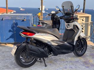 Piaggio Beverly 400 2021 S-thumb-2