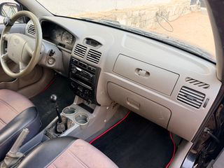 Kia Rio 2003-thumb-5