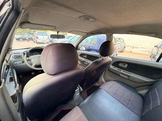 Kia Rio 2003-thumb-13