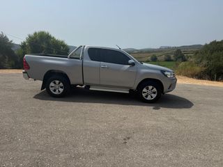 Toyota Hilux 2016