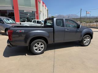 Isuzu D-Max 2017 1,9c.c 164 hp 6 A/T ΜΙΑΜΙΣΗ ΚΑΜΠΙΝΑ LS-thumb-2