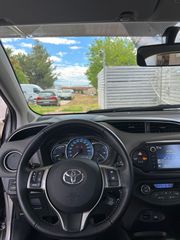Toyota Yaris 2015 HYBRID - AUTOMATIC - NAVI - CAMERA-thumb-13