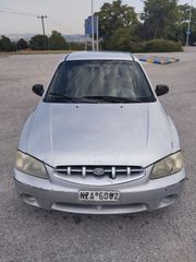 Hyundai Accent 2001