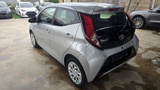 Toyota Aygo 2020 X-PLAY-thumb-4