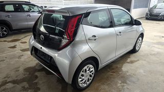 Toyota Aygo 2020 X-PLAY-thumb-6