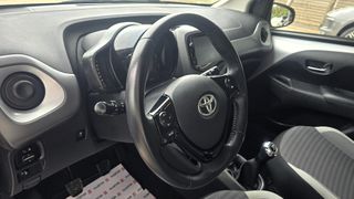 Toyota Aygo 2020 X-PLAY-thumb-10
