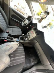 Ford Focus 2009-thumb-4