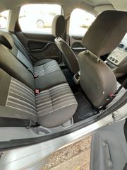 Ford Focus 2009-thumb-5