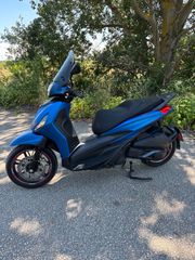 Piaggio Beverly 300 2024 300s-thumb-2