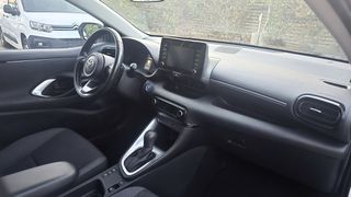 Toyota Yaris 2021 1.5 HYBRID-thumb-7