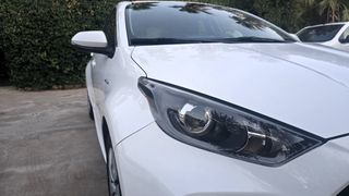 Toyota Yaris 2021 1.5 HYBRID-thumb-8