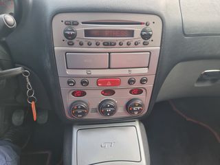 Alfa Romeo GT 2006 BERTONE-thumb-50