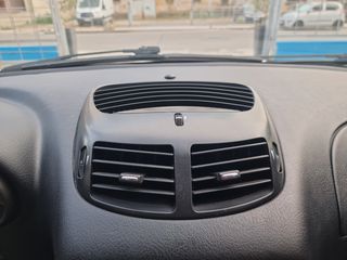Alfa Romeo GT 2006 BERTONE-thumb-51