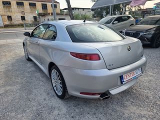 Alfa Romeo GT 2006 BERTONE-thumb-12